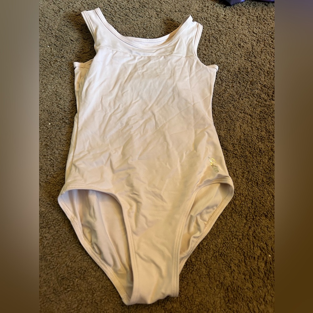 Medium size girls pink leotard